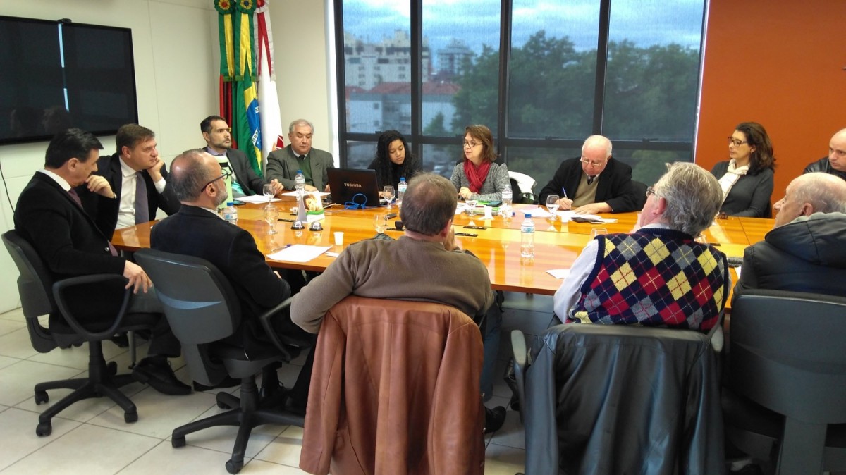 União Gaúcha recebe o presidente do IPERGS, Otomar Vivian.