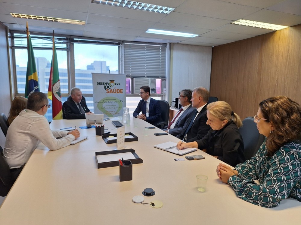 União Gaúcha atualiza presidente do IPE Saúde sobre avanços na comunicação com entidades médicas