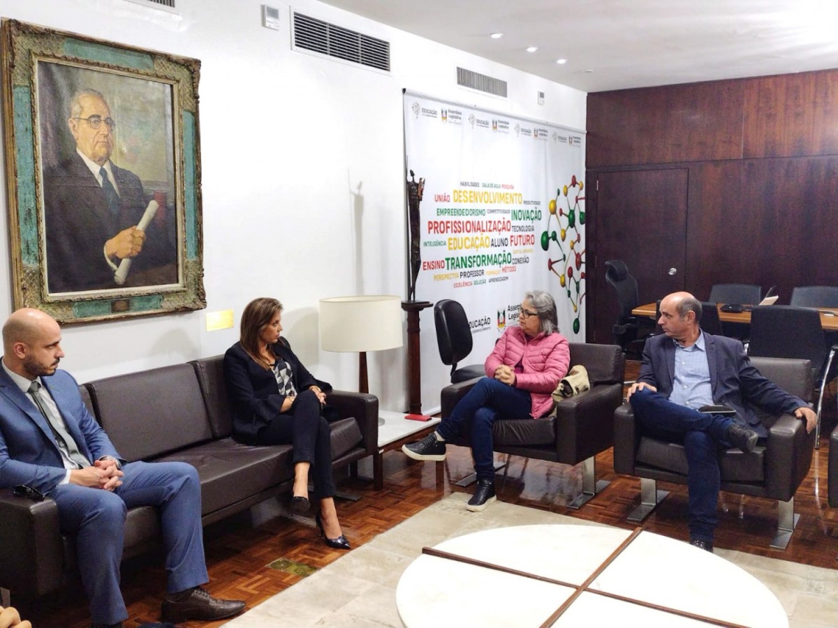 União Gaúcha realiza encontro com deputada Delegada Nadine (PSDB) sobre proposta de reestruturação do IPE Saúde  