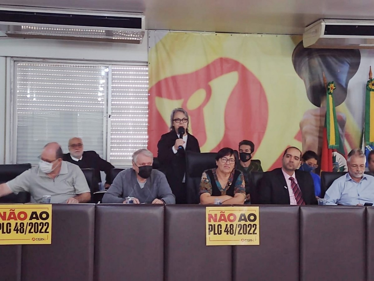 Entidades representativas dos servidores alertam em coletiva de imprensa, sobre os riscos do Regime de Recuperação Fiscal