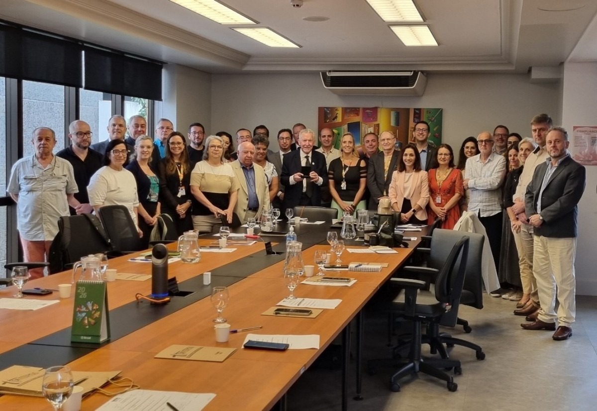 Posse da nova coordena&ccedil;&atilde;o da Uni&atilde;o Ga&uacute;cha