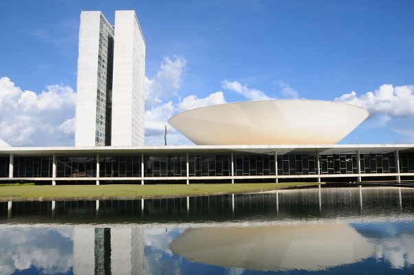 Reforma Administrativa abre brechas para a corrupção